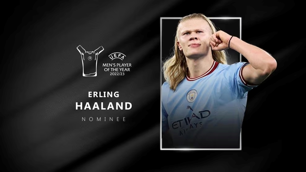 赵嘉仁吊球篮下 胡金秋上篮打成并加罚